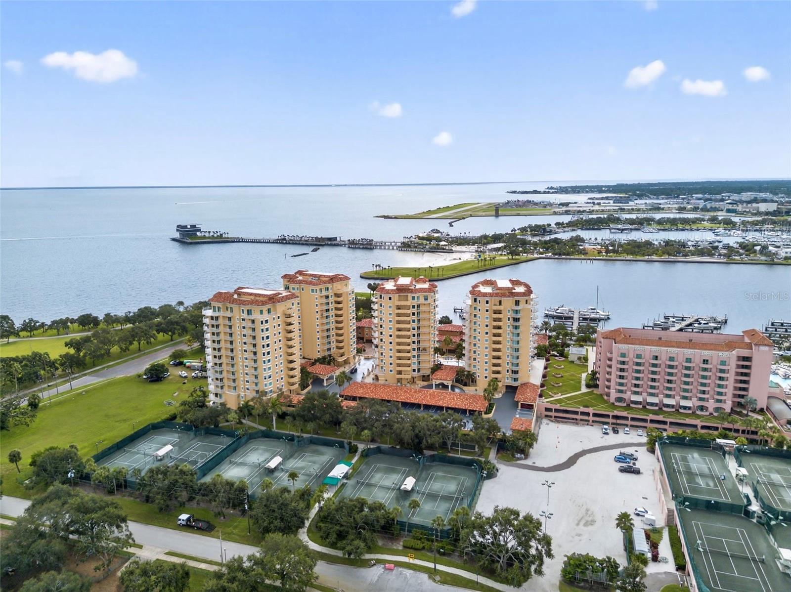 555 5TH AVENUE NE, #332, St Petersburg, FL 33701