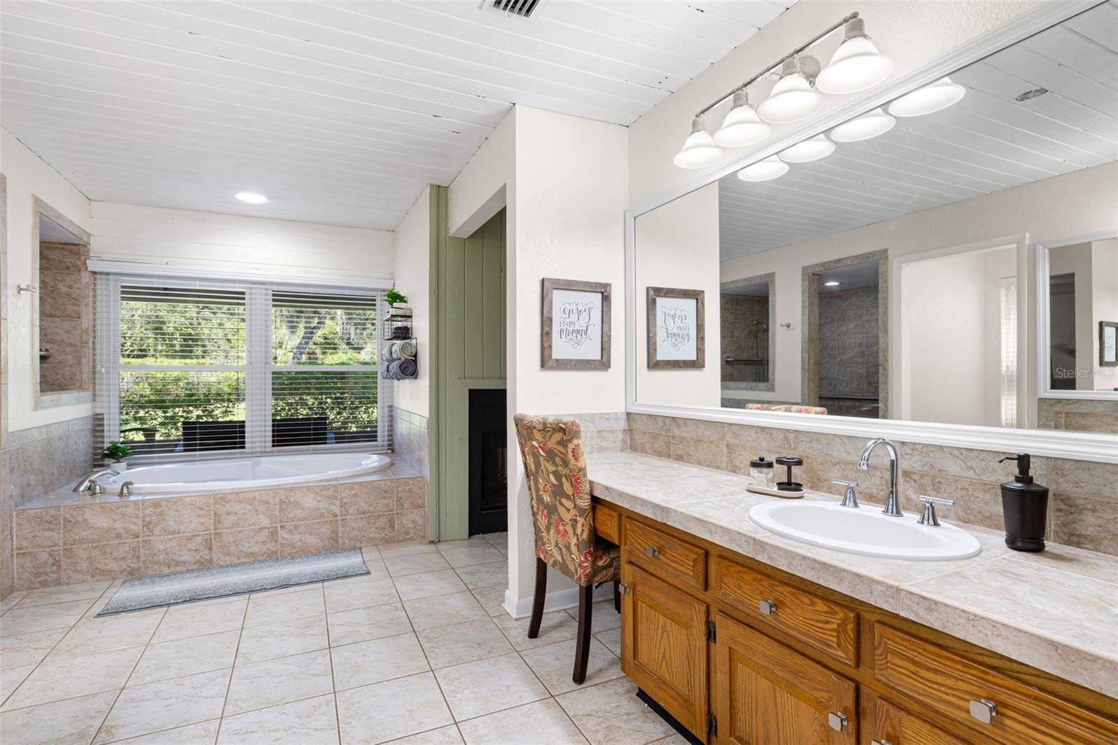 Primary Suite #2, Bathroom