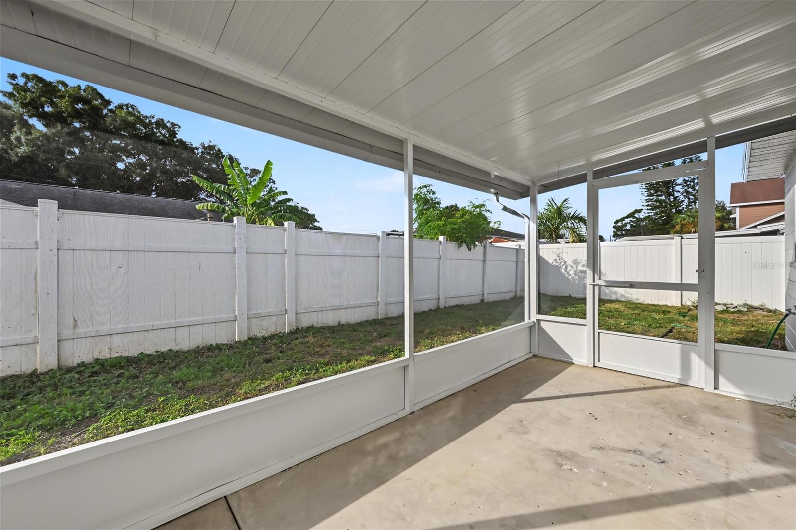 230 MAPLE AVENUE, Palm Harbor, FL 34684