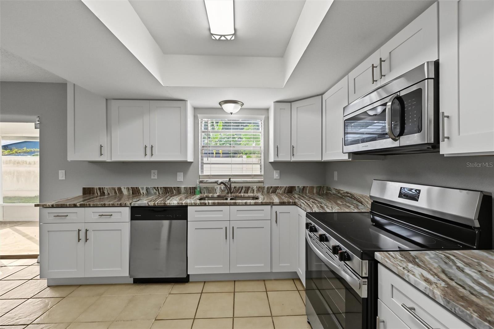 230 MAPLE AVENUE, Palm Harbor, FL 34684
