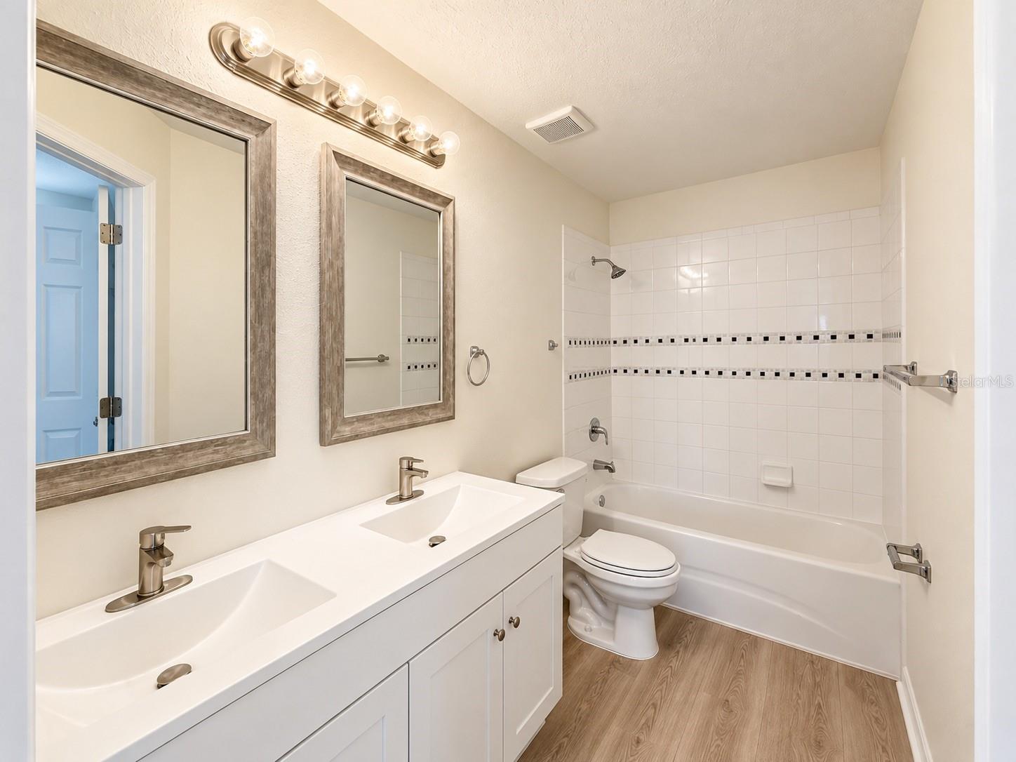primary ensuite bathroom
