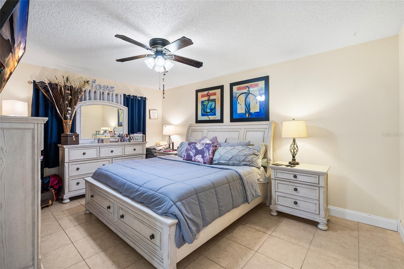 16124 RAVENDALE DRIVE, Tampa, FL 33618