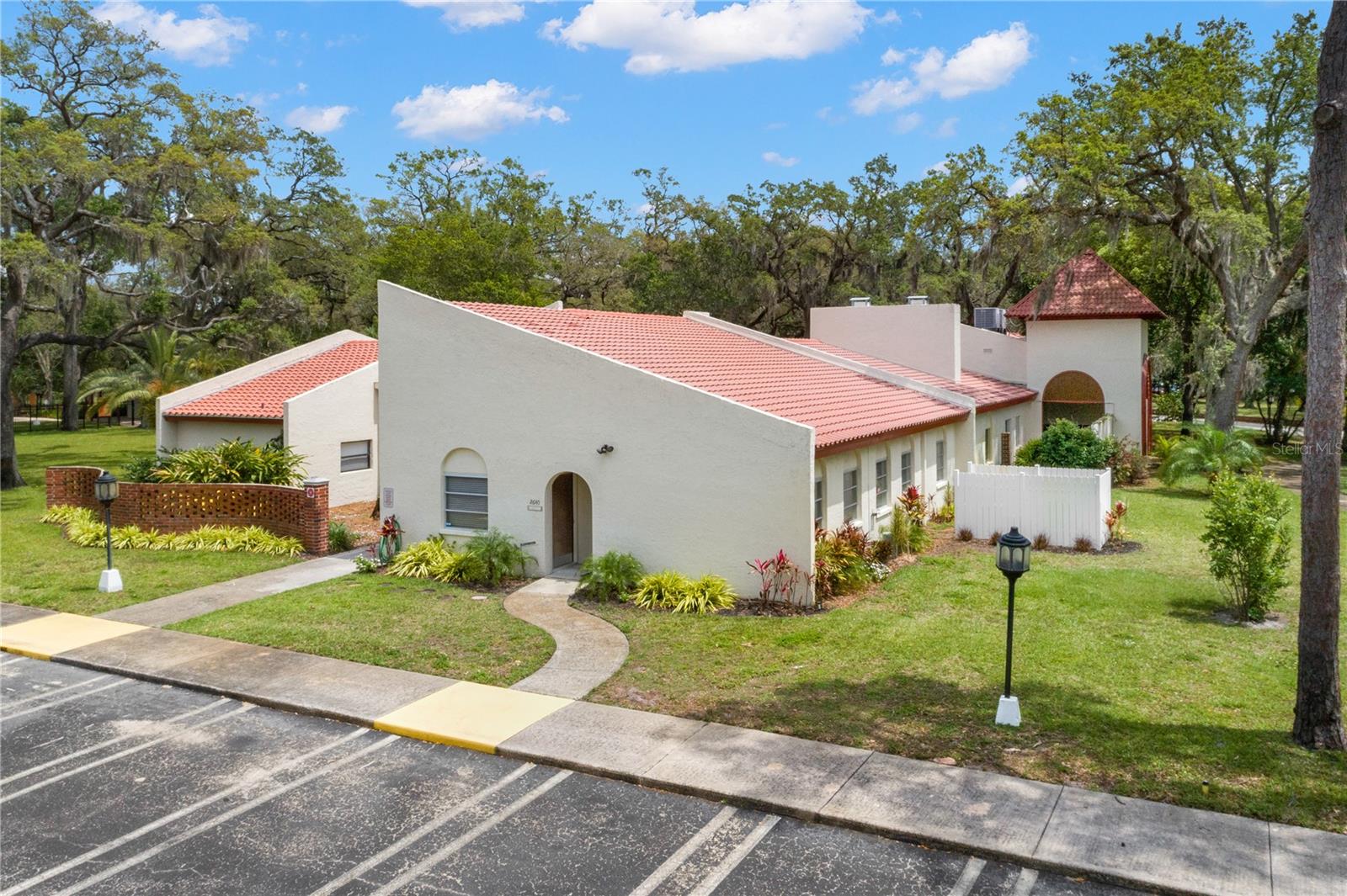 1001 PEARCE DRIVE, #302, Clearwater, FL 33764