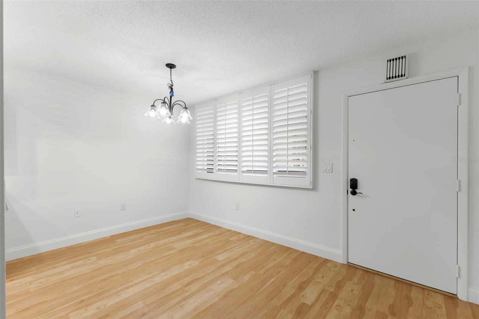 1001 PEARCE DRIVE, #302, Clearwater, FL 33764