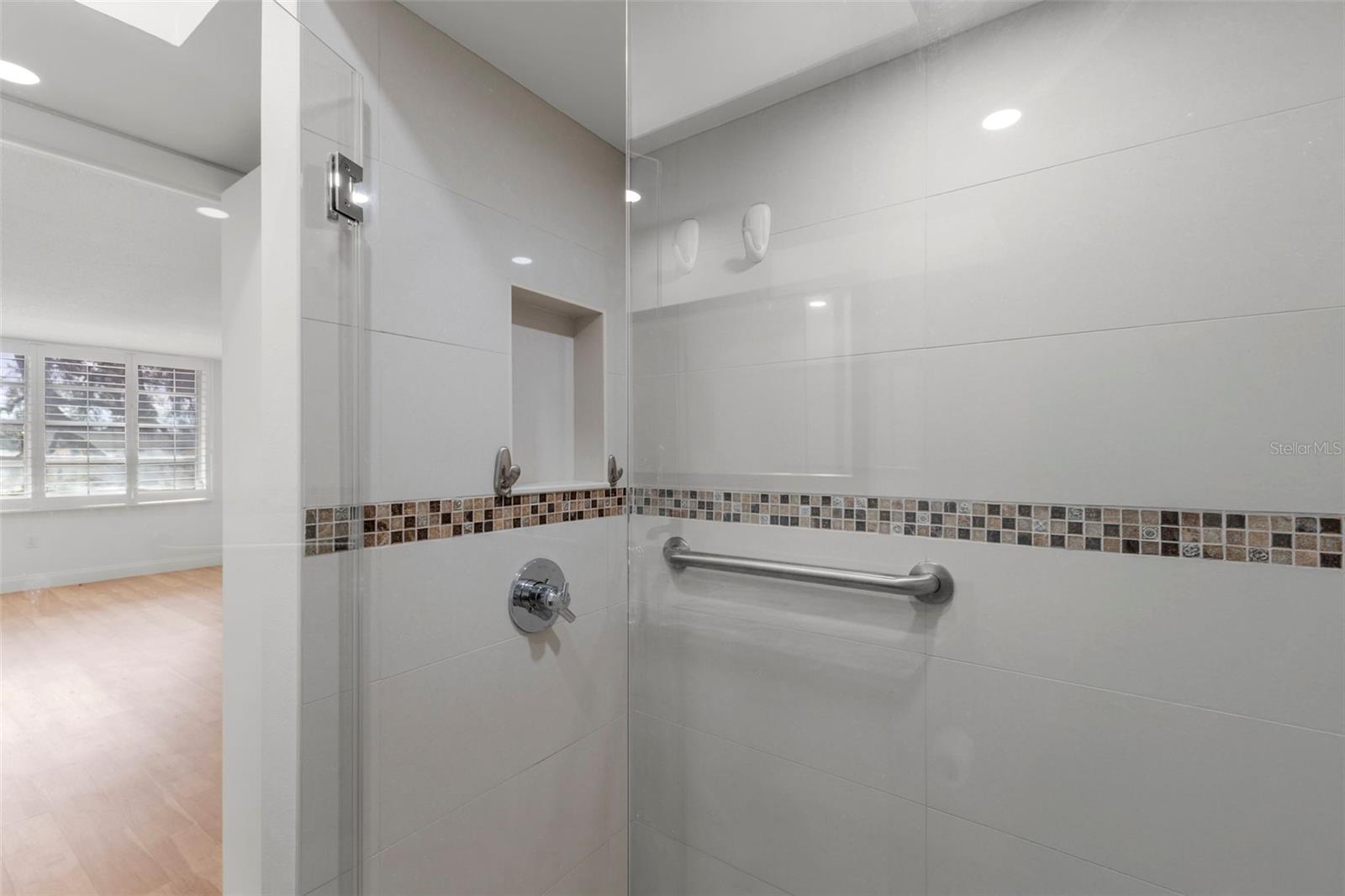 1001 PEARCE DRIVE, #302, Clearwater, FL 33764