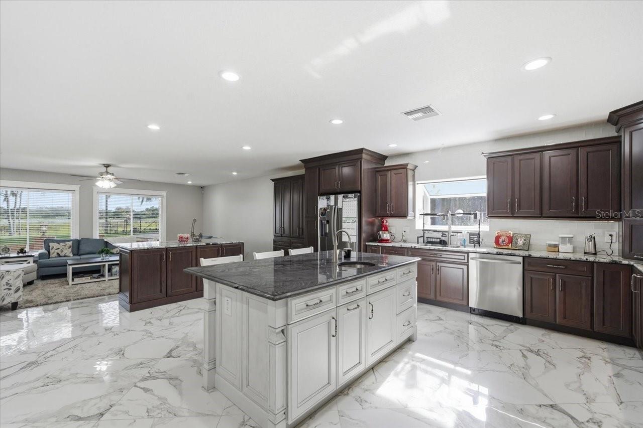 505 LAKESIDE DRIVE, Seffner, FL 33584