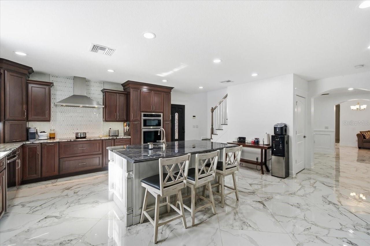 505 LAKESIDE DRIVE, Seffner, FL 33584
