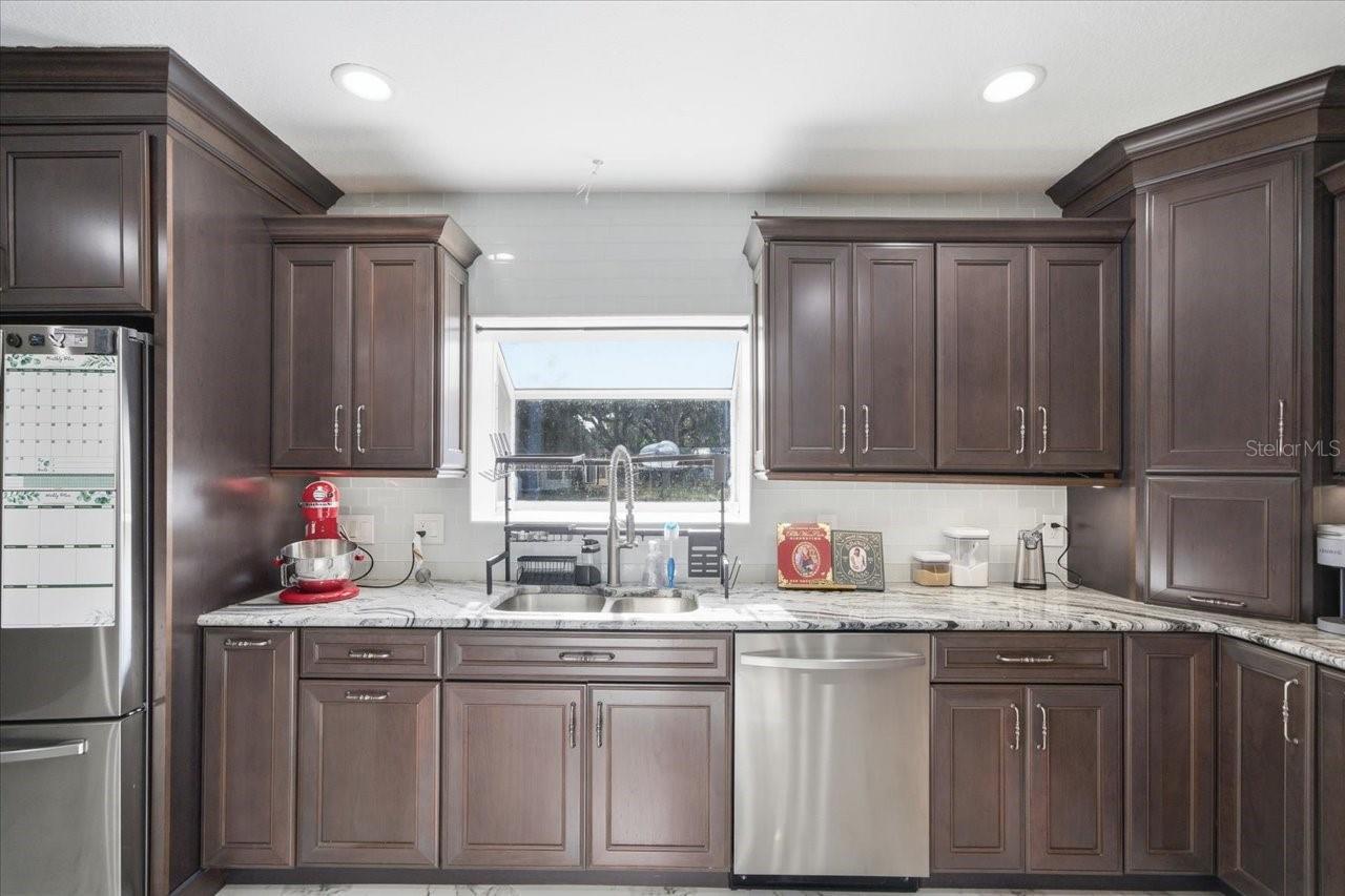 505 LAKESIDE DRIVE, Seffner, FL 33584