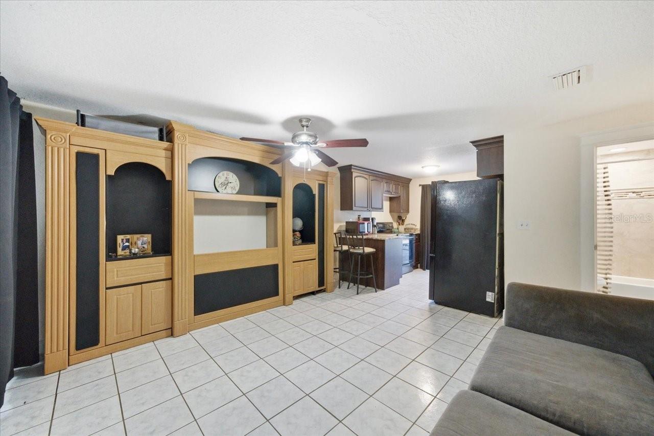 505 LAKESIDE DRIVE, Seffner, FL 33584