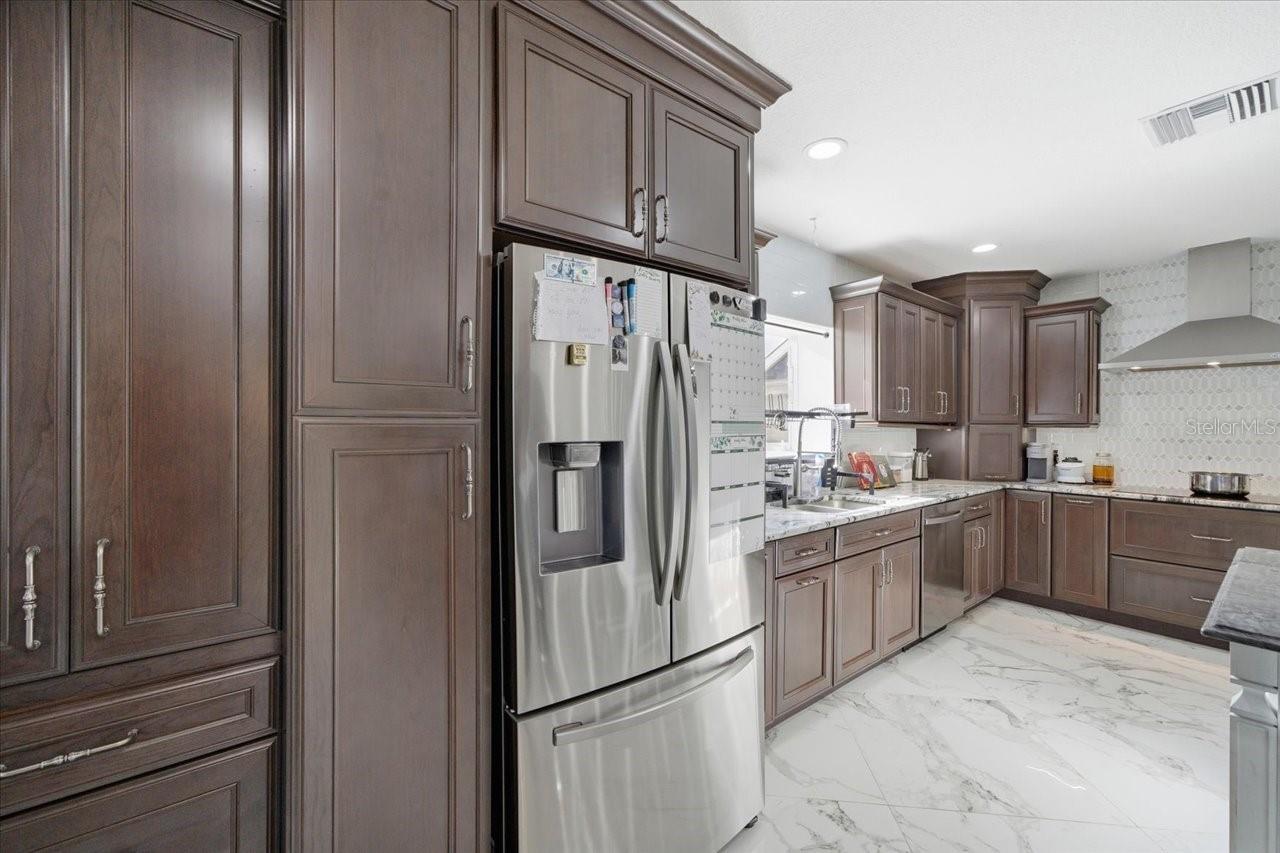 505 LAKESIDE DRIVE, Seffner, FL 33584