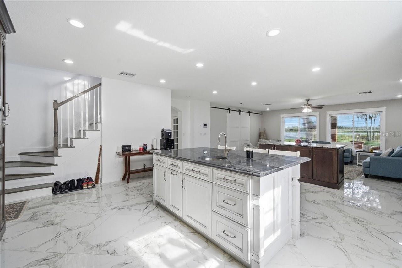 505 LAKESIDE DRIVE, Seffner, FL 33584