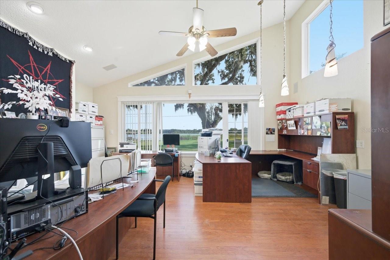 505 LAKESIDE DRIVE, Seffner, FL 33584