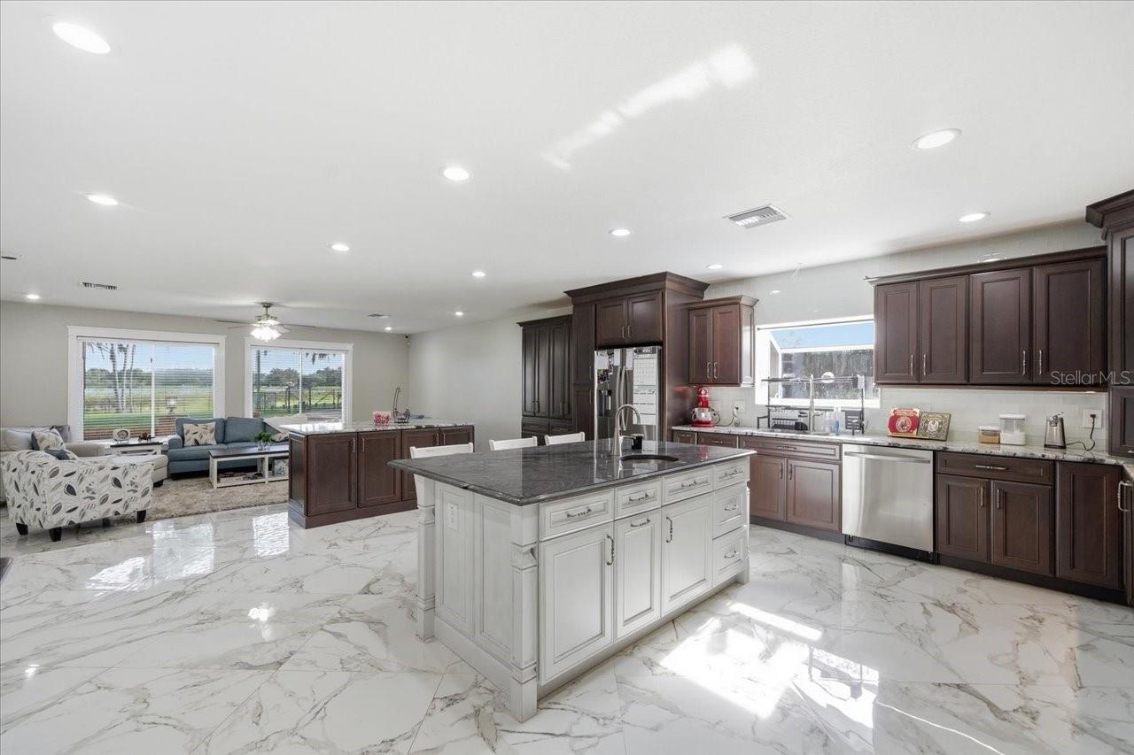 505 LAKESIDE DRIVE, Seffner, FL 33584