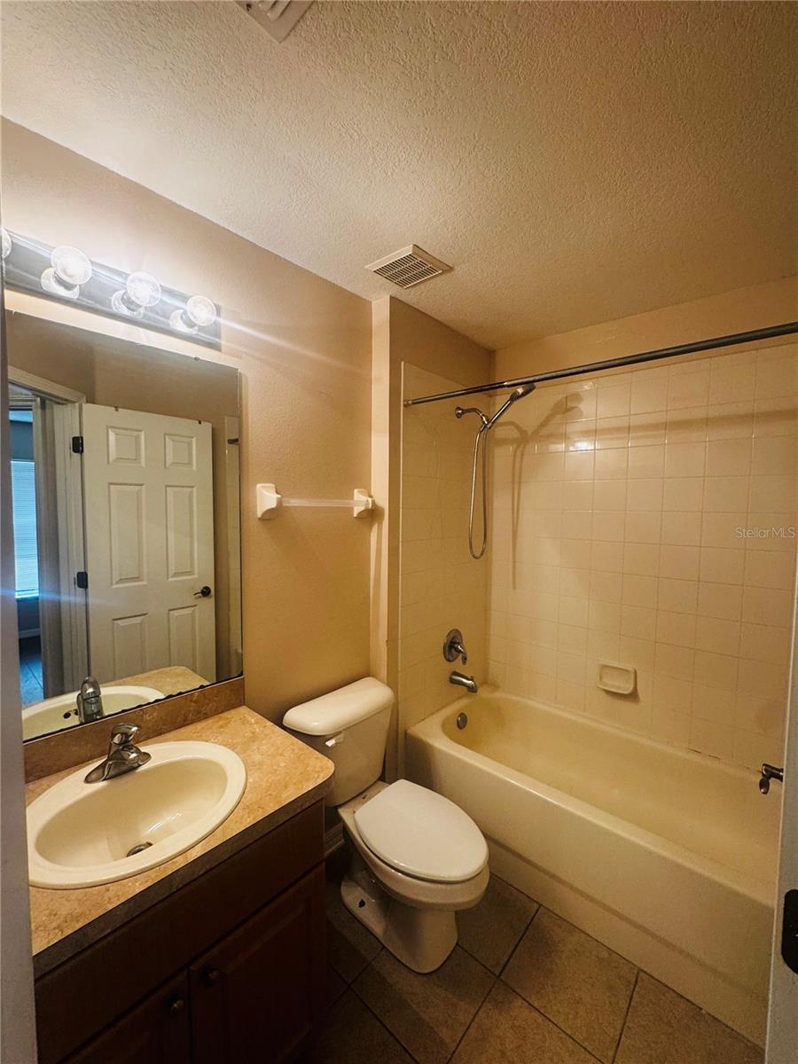 5868 WRENWATER DRIVE, Lithia, FL 33547