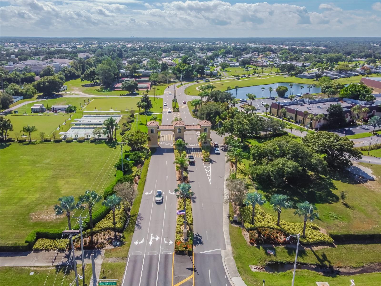 912 MCDANIEL STREET, Sun City Center, FL 33573