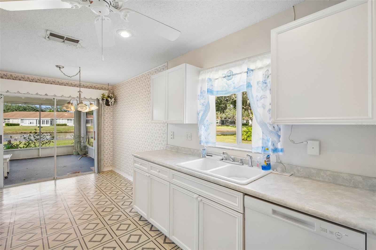 912 MCDANIEL STREET, Sun City Center, FL 33573