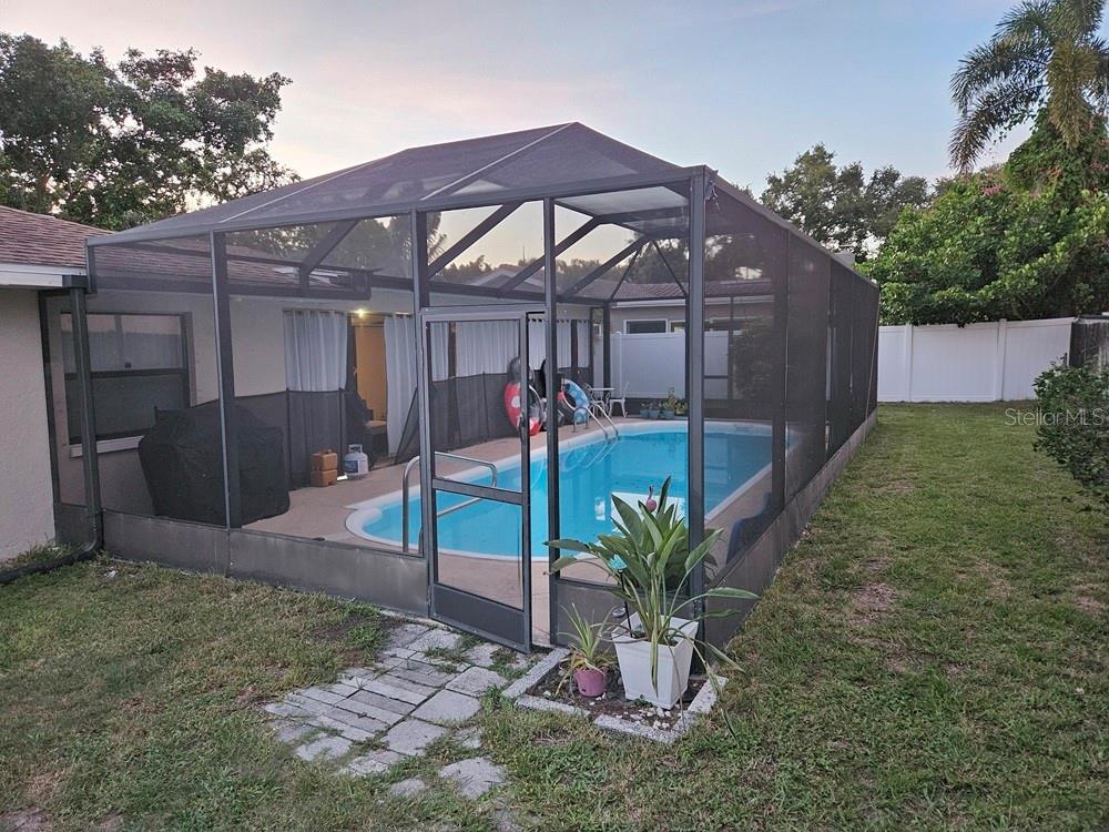 Screened Pool