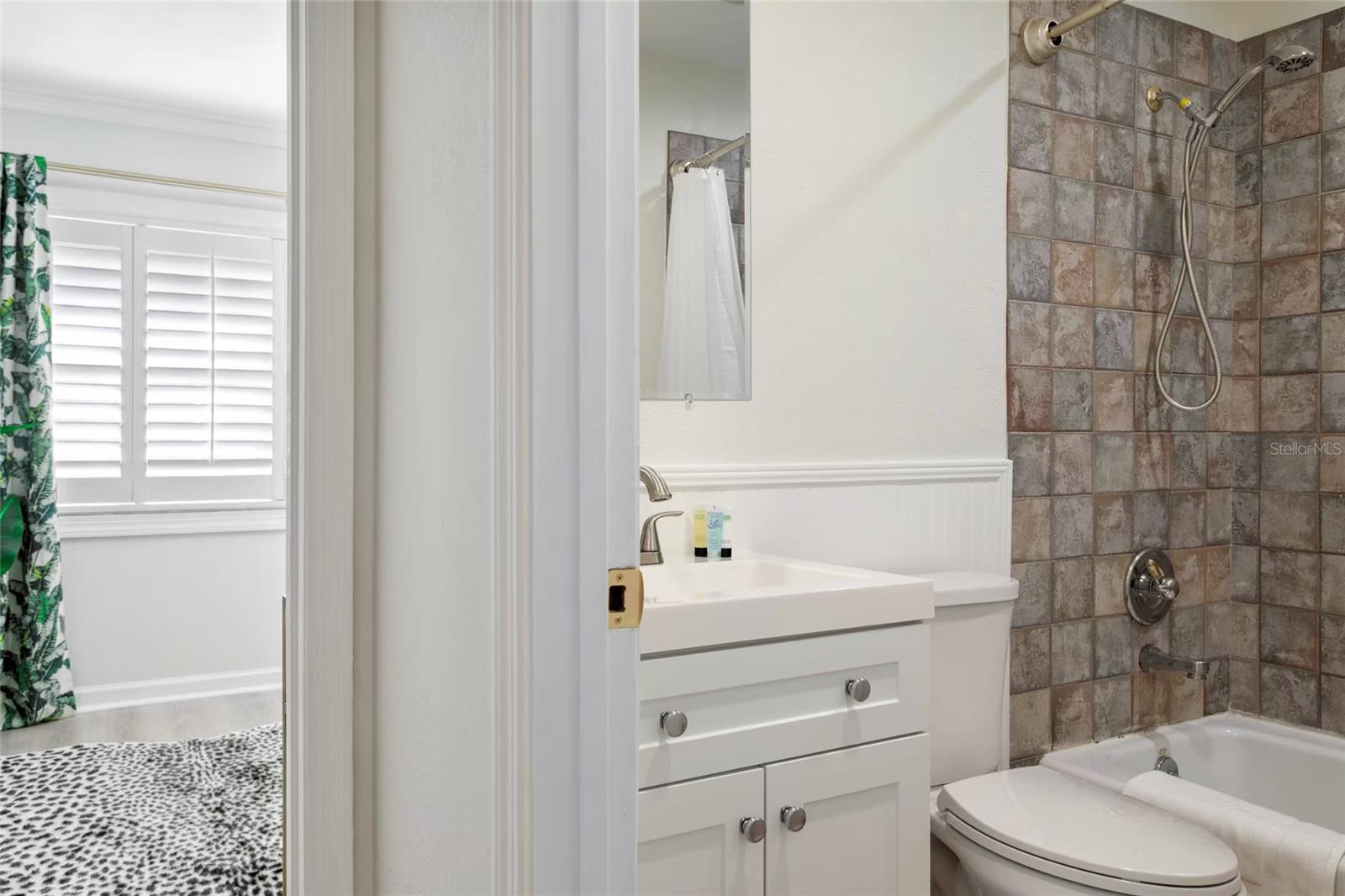 9678 121ST STREET, Seminole, FL 33772