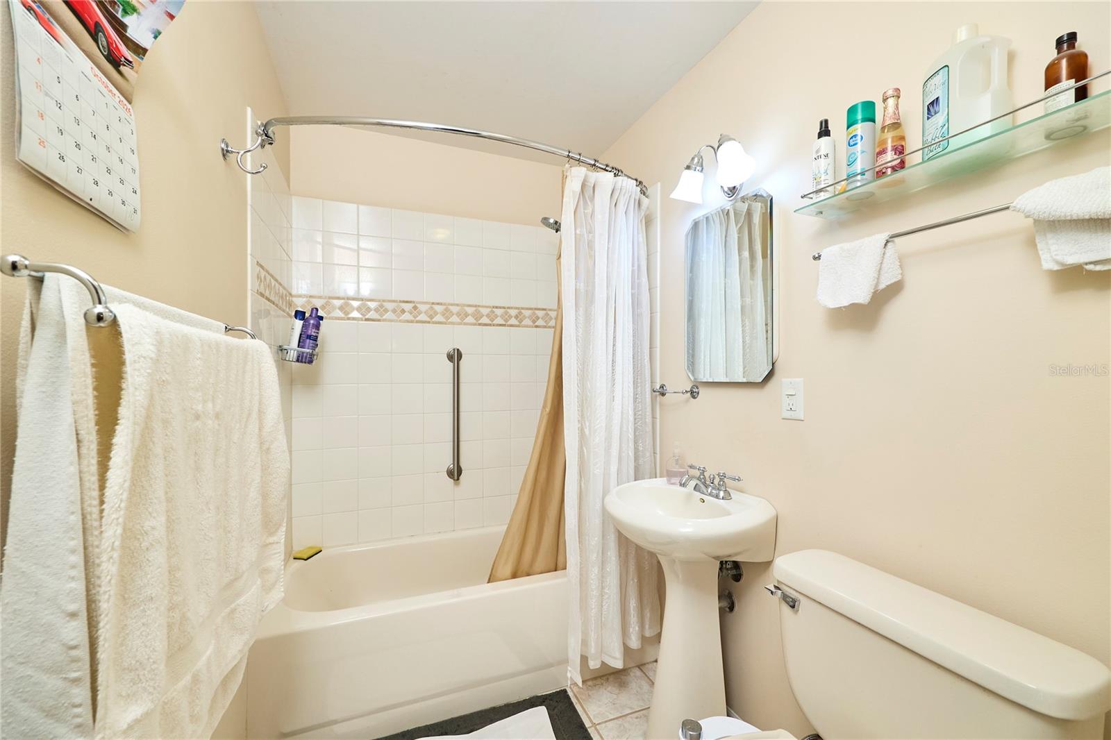 311 THORN HILL PLACE, Sun City Center, FL 33573