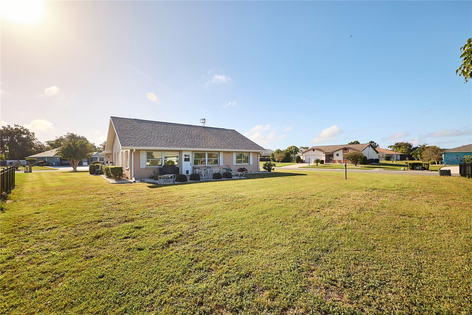 311 THORN HILL PLACE, Sun City Center, FL 33573