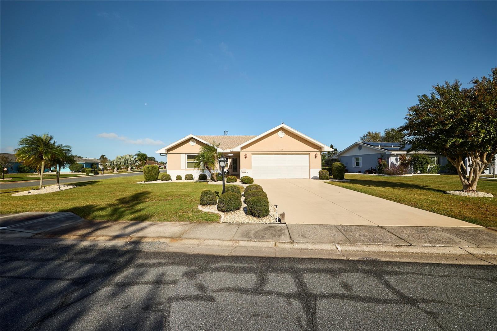 311 THORN HILL PLACE, Sun City Center, FL 33573