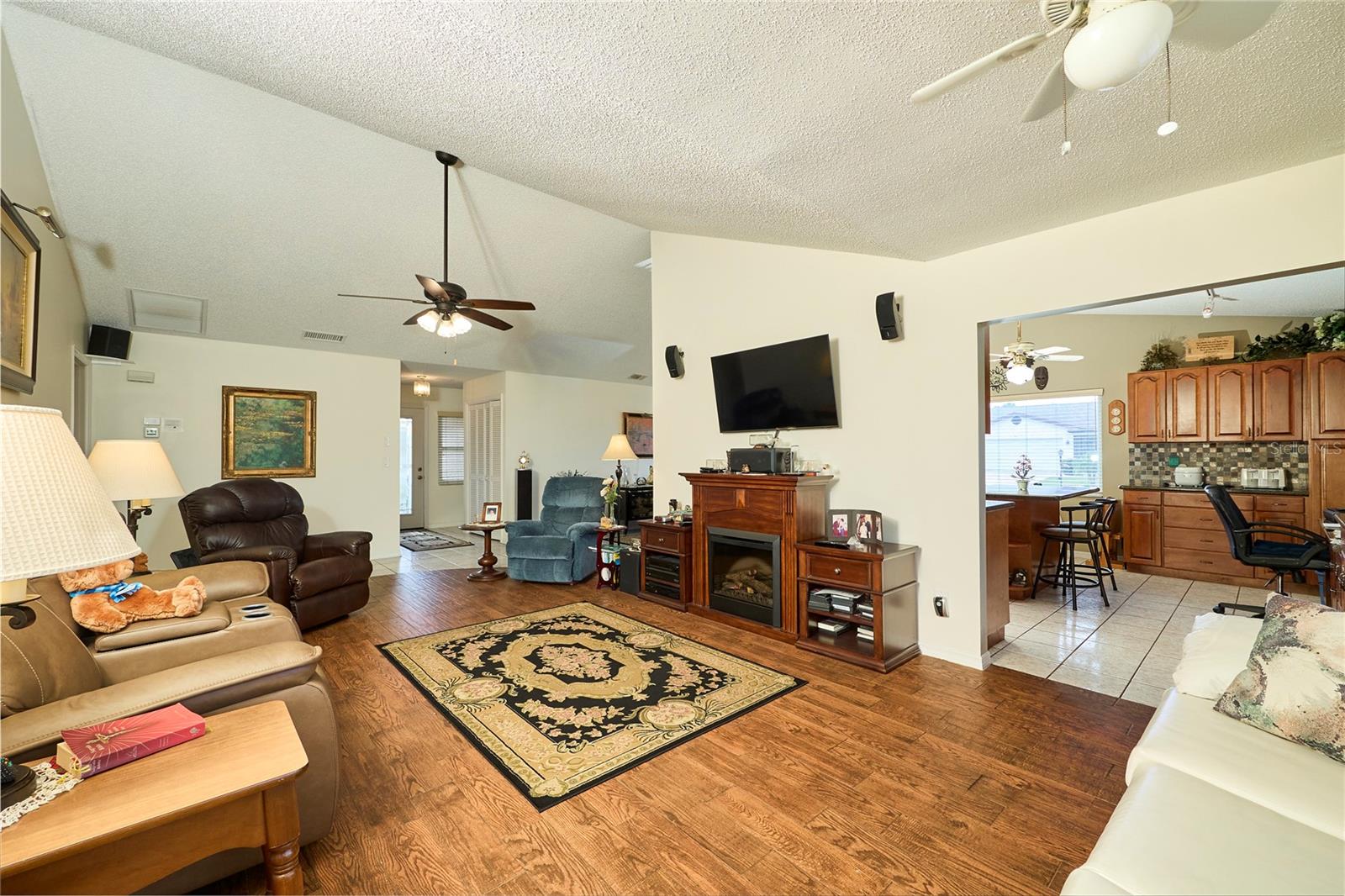 311 THORN HILL PLACE, Sun City Center, FL 33573