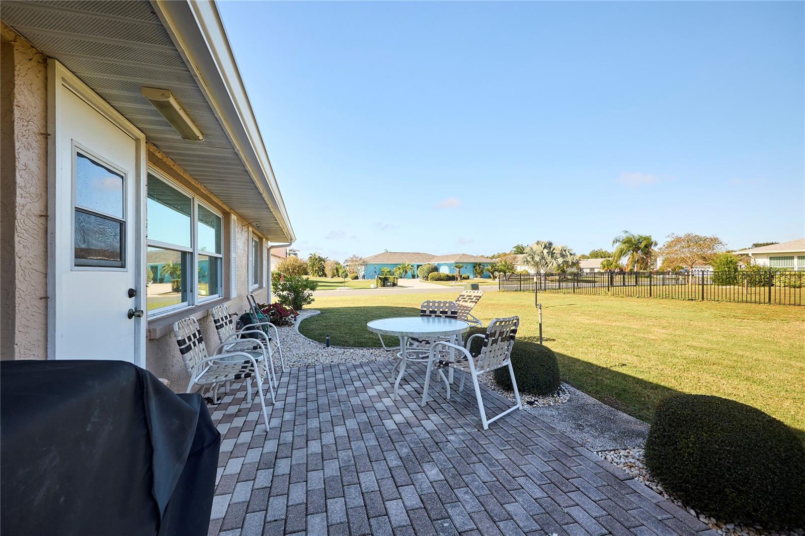 311 THORN HILL PLACE, Sun City Center, FL 33573