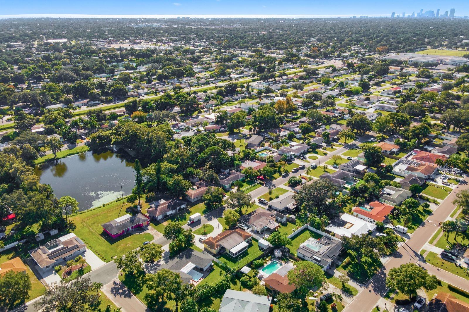 6801 17TH LANE N, St Petersburg, FL 33702