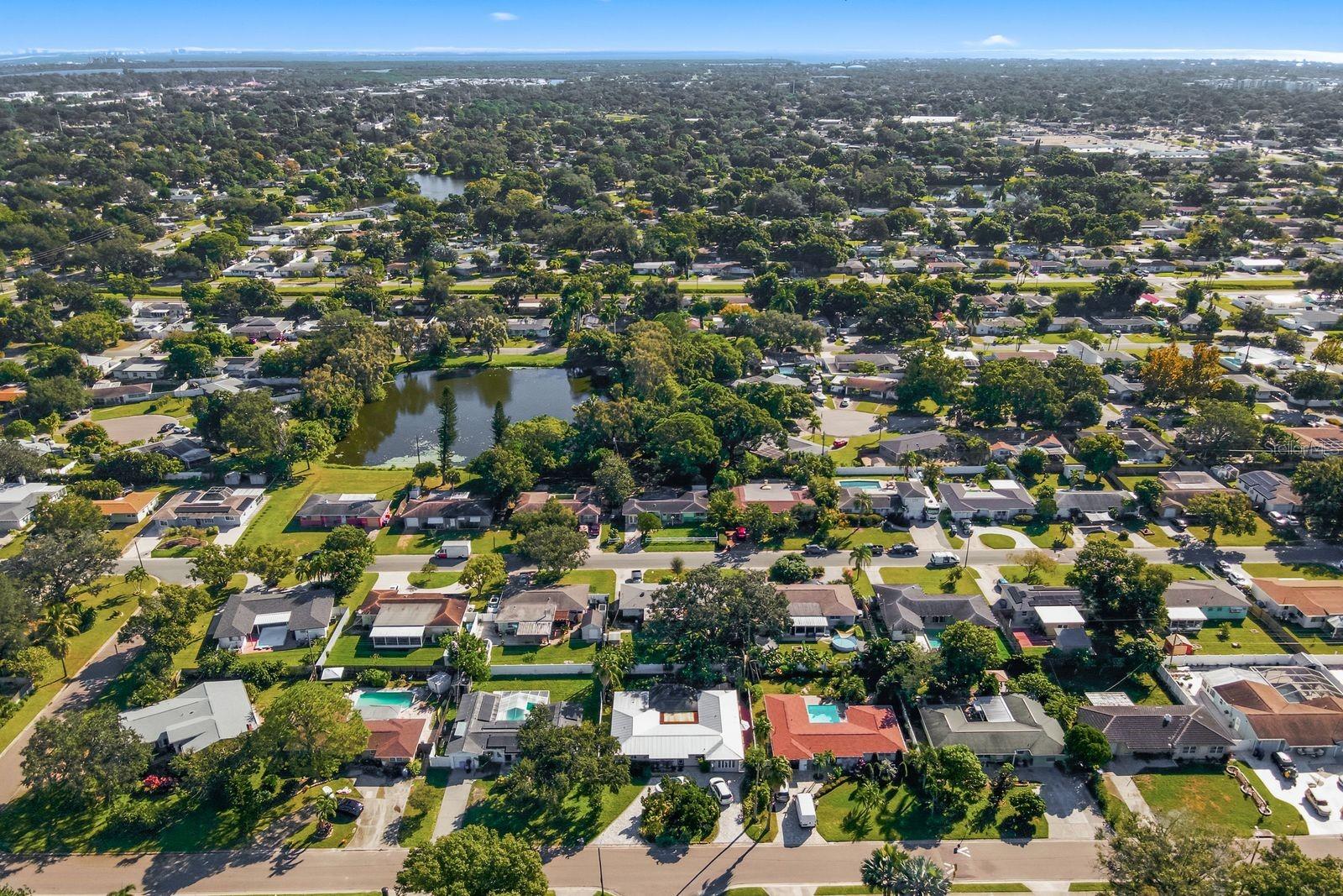 6801 17TH LANE N, St Petersburg, FL 33702