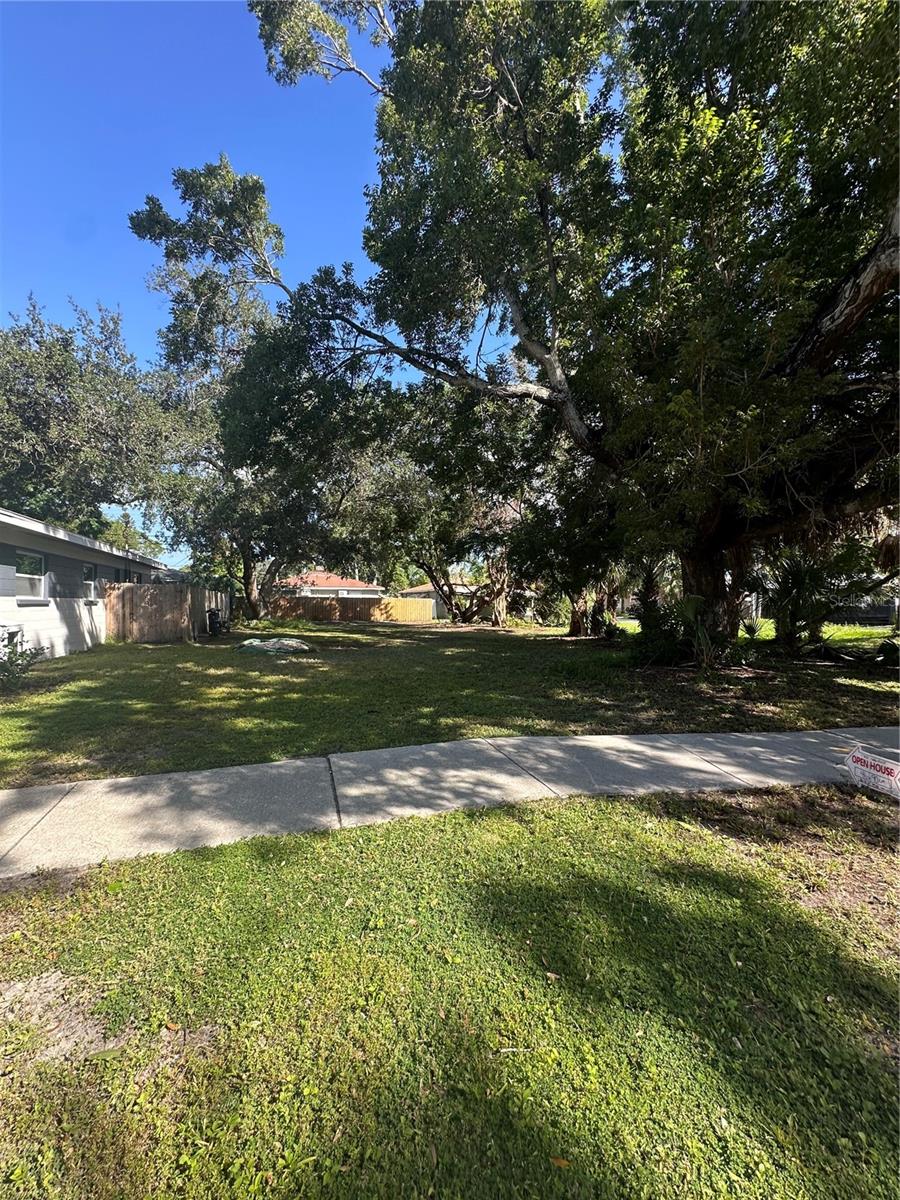 15TH AVENUE S, St Petersburg, FL 33701