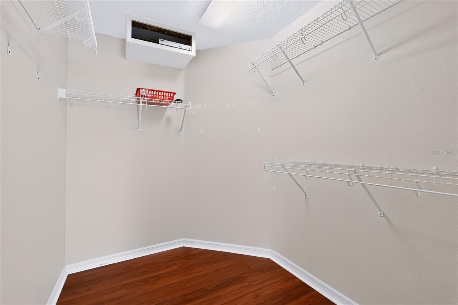 8210 SUMMER WOOD LANE, Riverview, FL 33578