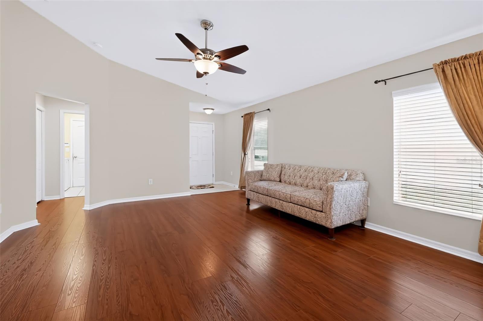 8210 SUMMER WOOD LANE, Riverview, FL 33578