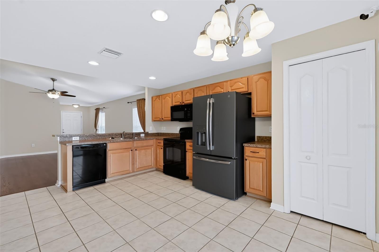 8210 SUMMER WOOD LANE, Riverview, FL 33578