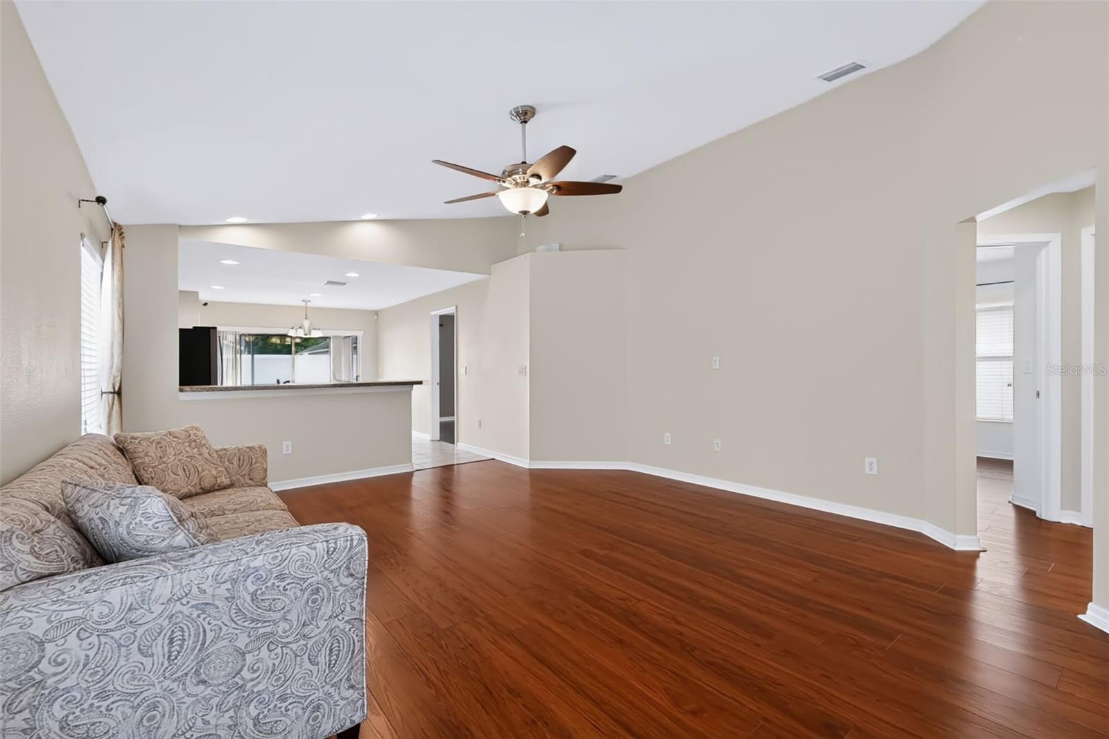 8210 SUMMER WOOD LANE, Riverview, FL 33578