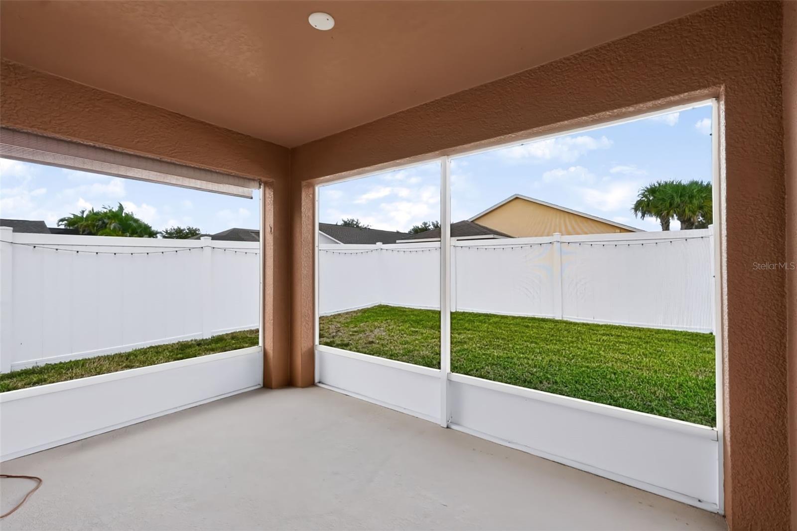 8210 SUMMER WOOD LANE, Riverview, FL 33578