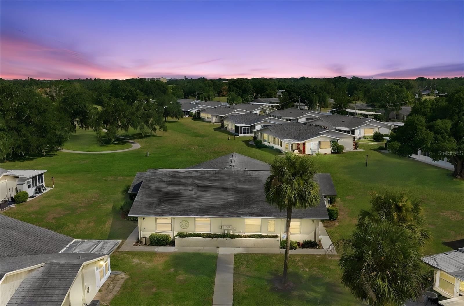 1905 CANTERBURY LANE, #8, Sun City Center, FL 33573 1905 CANTERBURY LANE, #8, Sun City Center, FL 33573