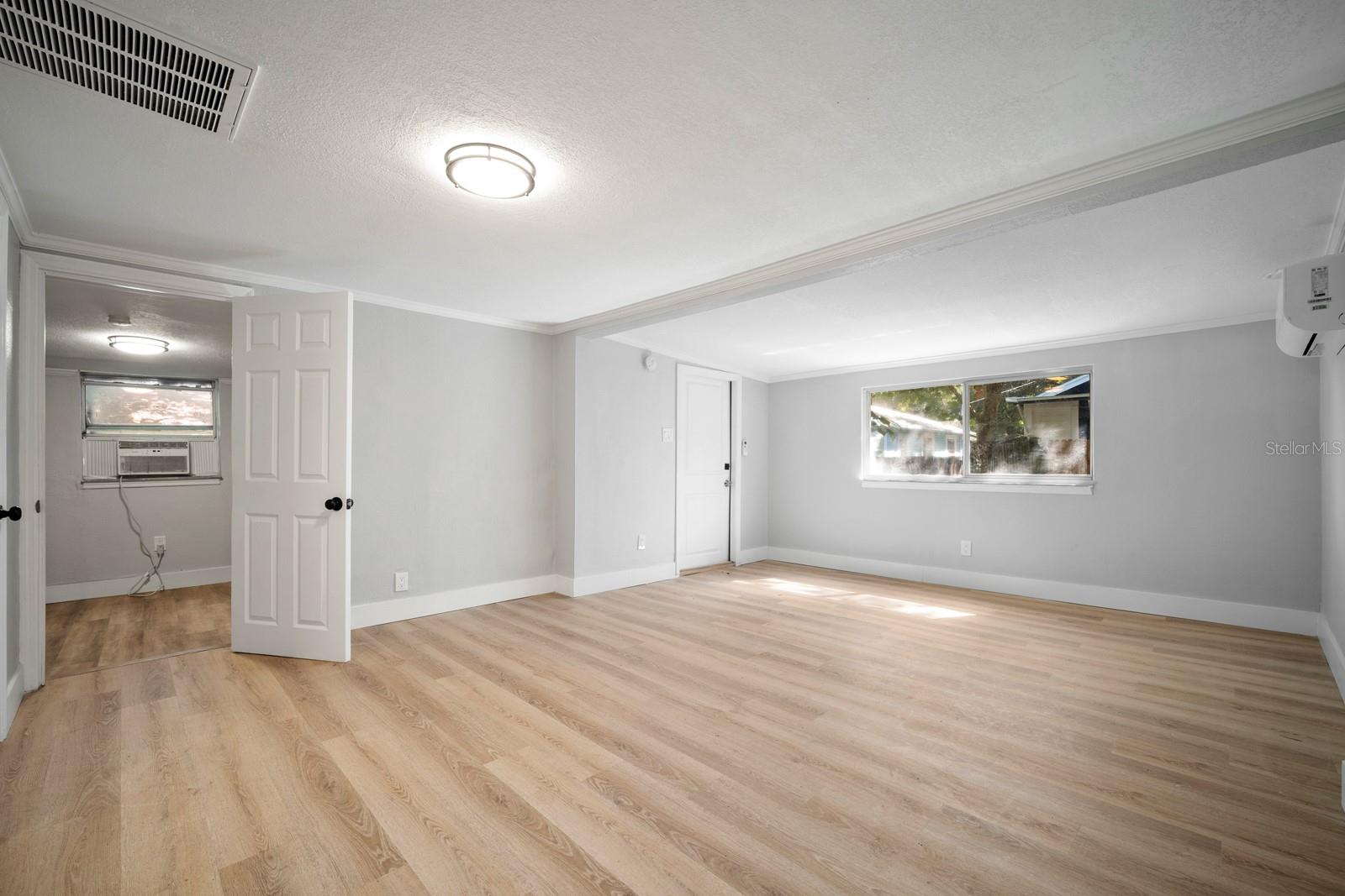 708 E CRENSHAW STREET, Tampa, FL 33604