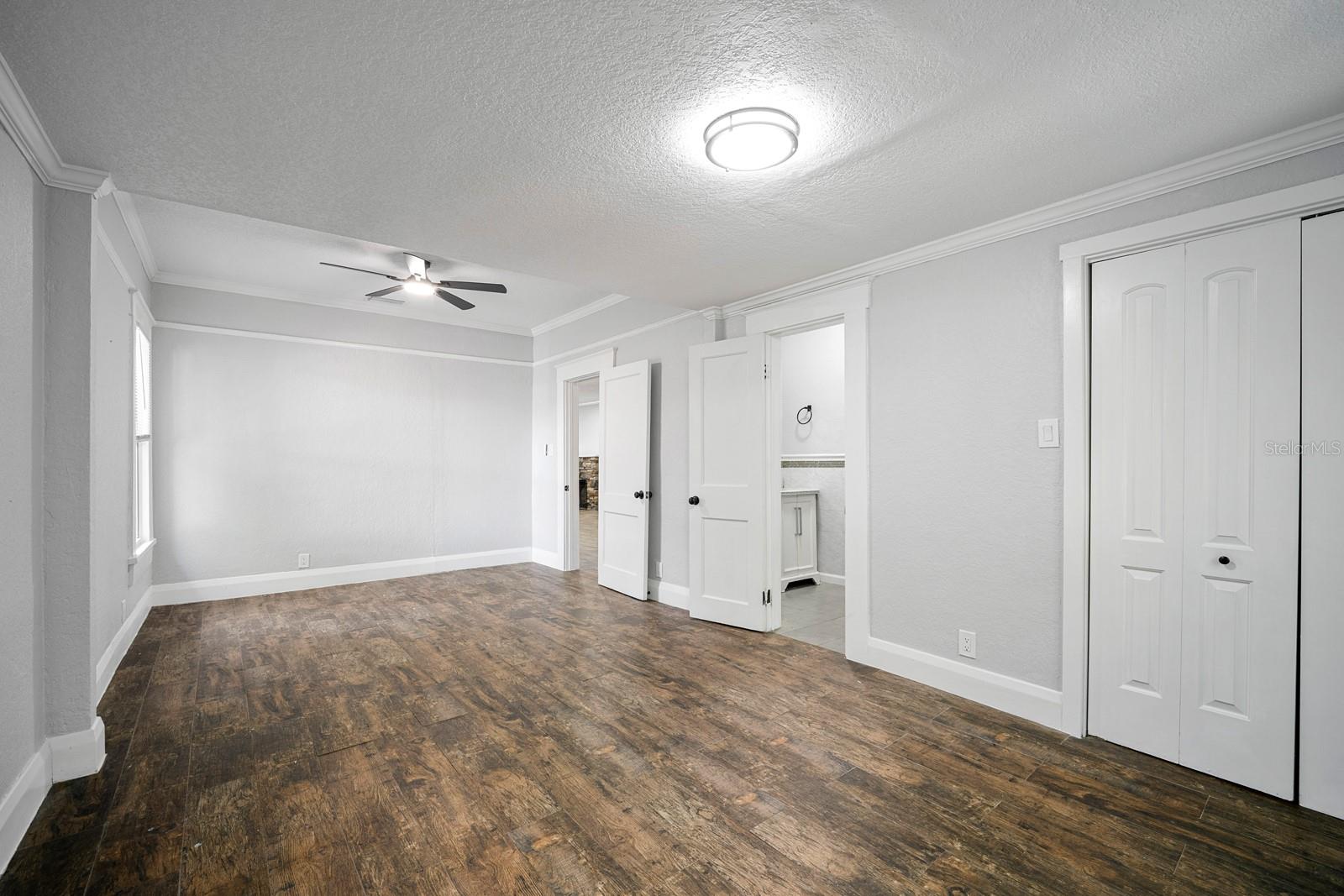 708 E CRENSHAW STREET, Tampa, FL 33604