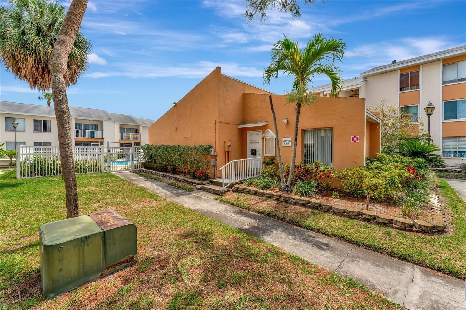 776 100TH AVENUE N, #204, St Petersburg, FL 33702