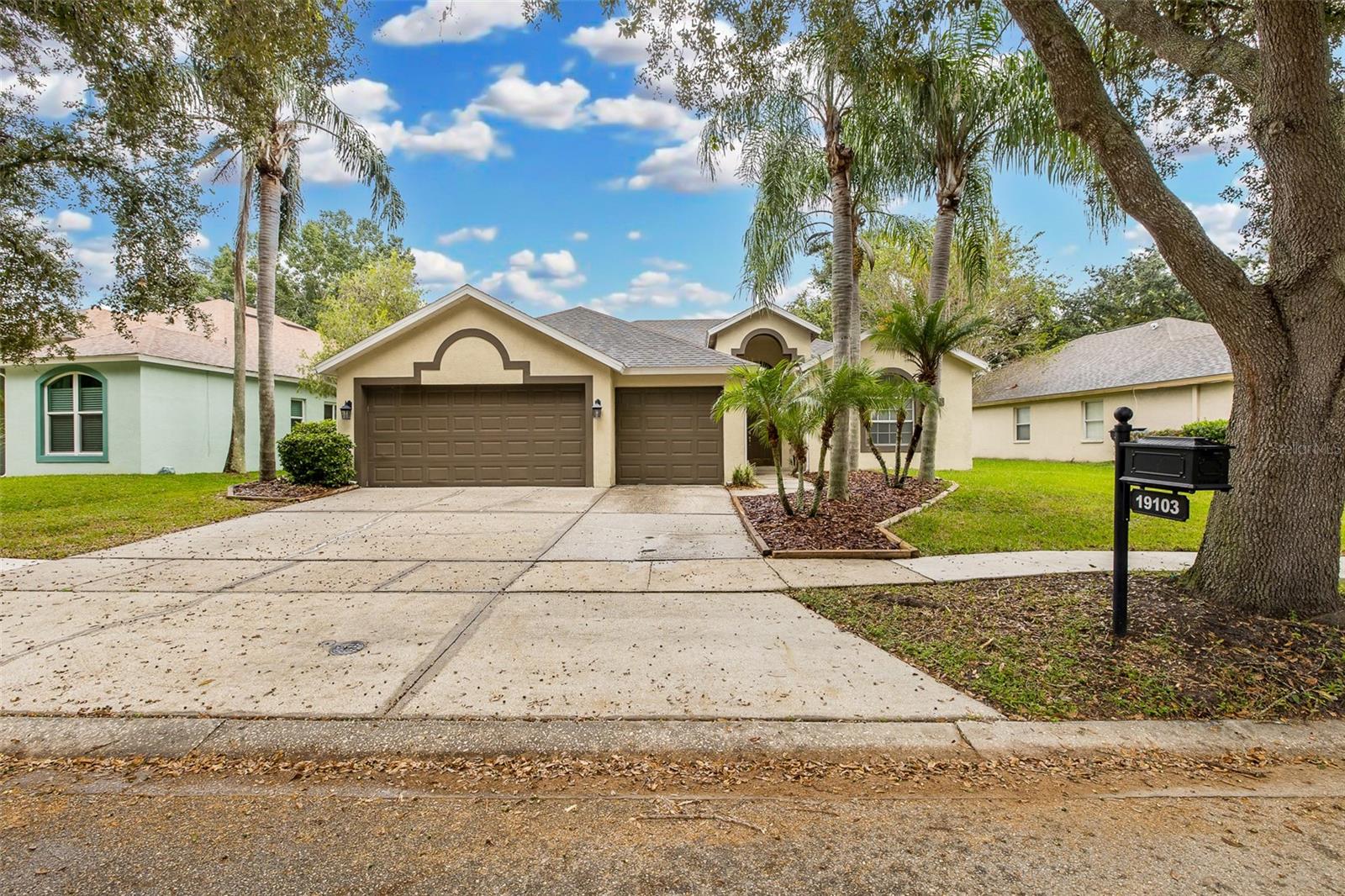 19103 DOVE CREEK DRIVE, Tampa, FL 33647 19103 DOVE CREEK DRIVE, Tampa, FL 33647