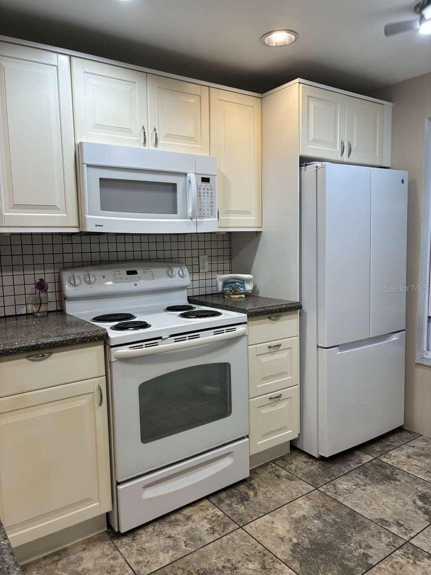 12760 INDIAN ROCKS ROAD, #1049, Largo, FL 33774