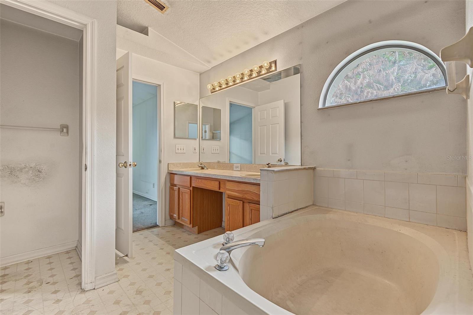 6349 ASHFIELD PLACE, Wesley Chapel, FL 33545