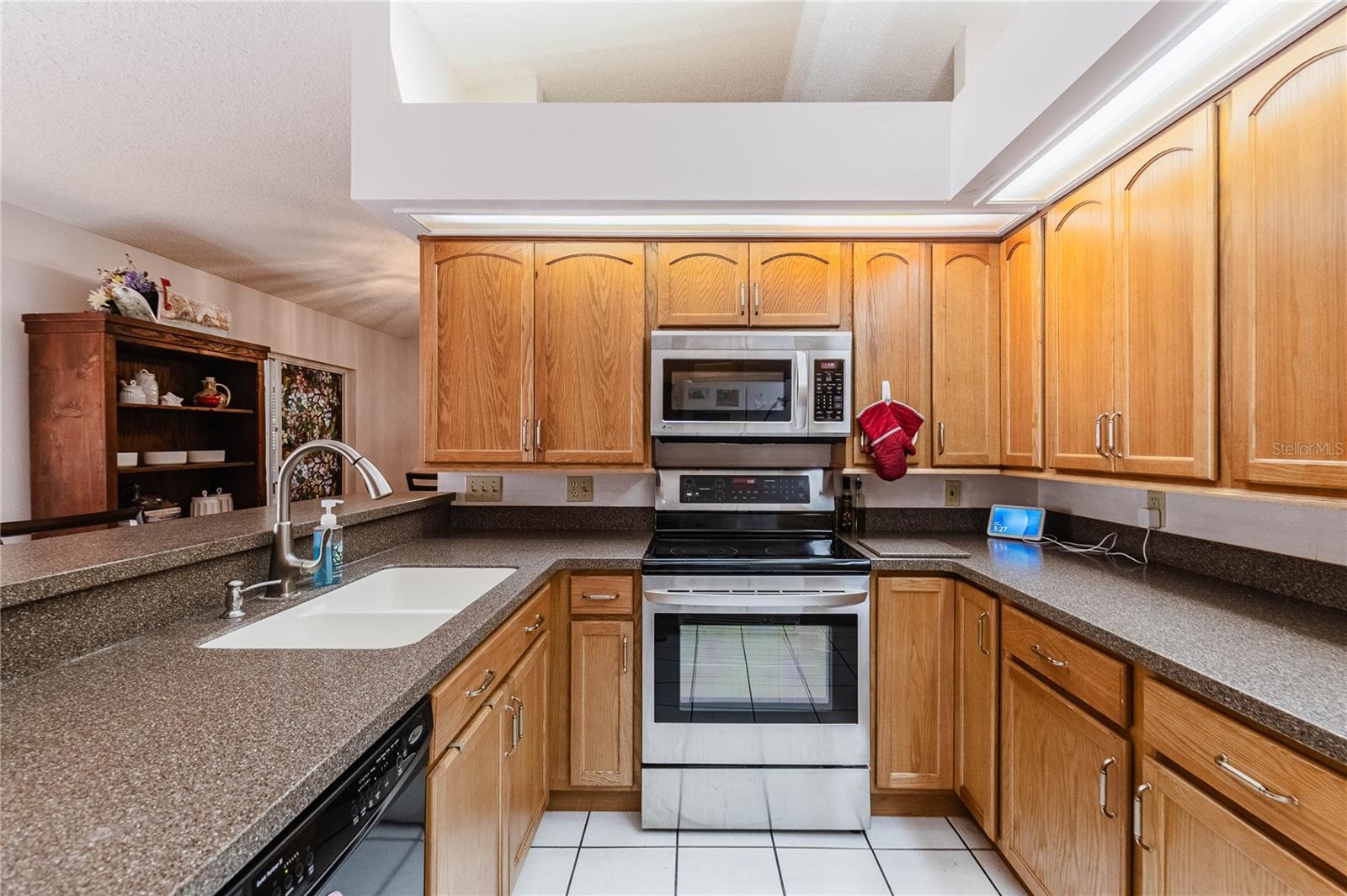 301 LOUIS EDWARD COURT, Lakeland, FL 33809 301 LOUIS EDWARD COURT, Lakeland, FL 33809