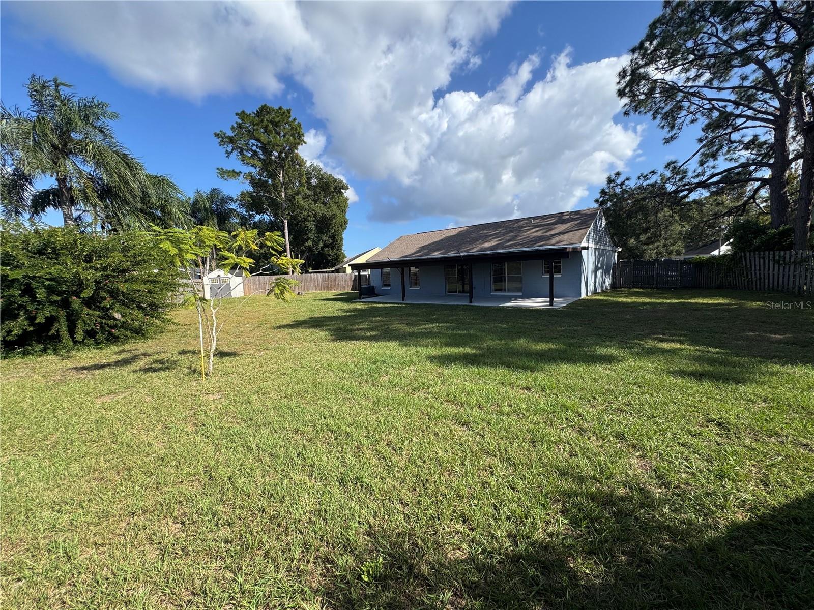 8913 WOOD LAKE COURT, New Port Richey, FL 34653