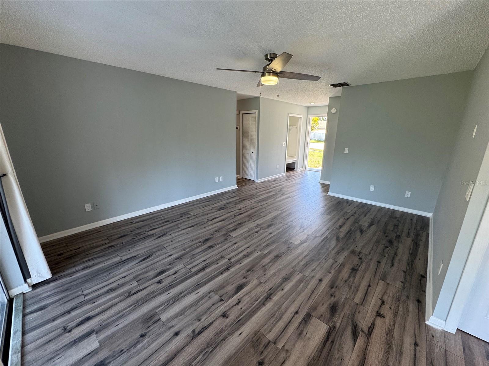 8913 WOOD LAKE COURT, New Port Richey, FL 34653