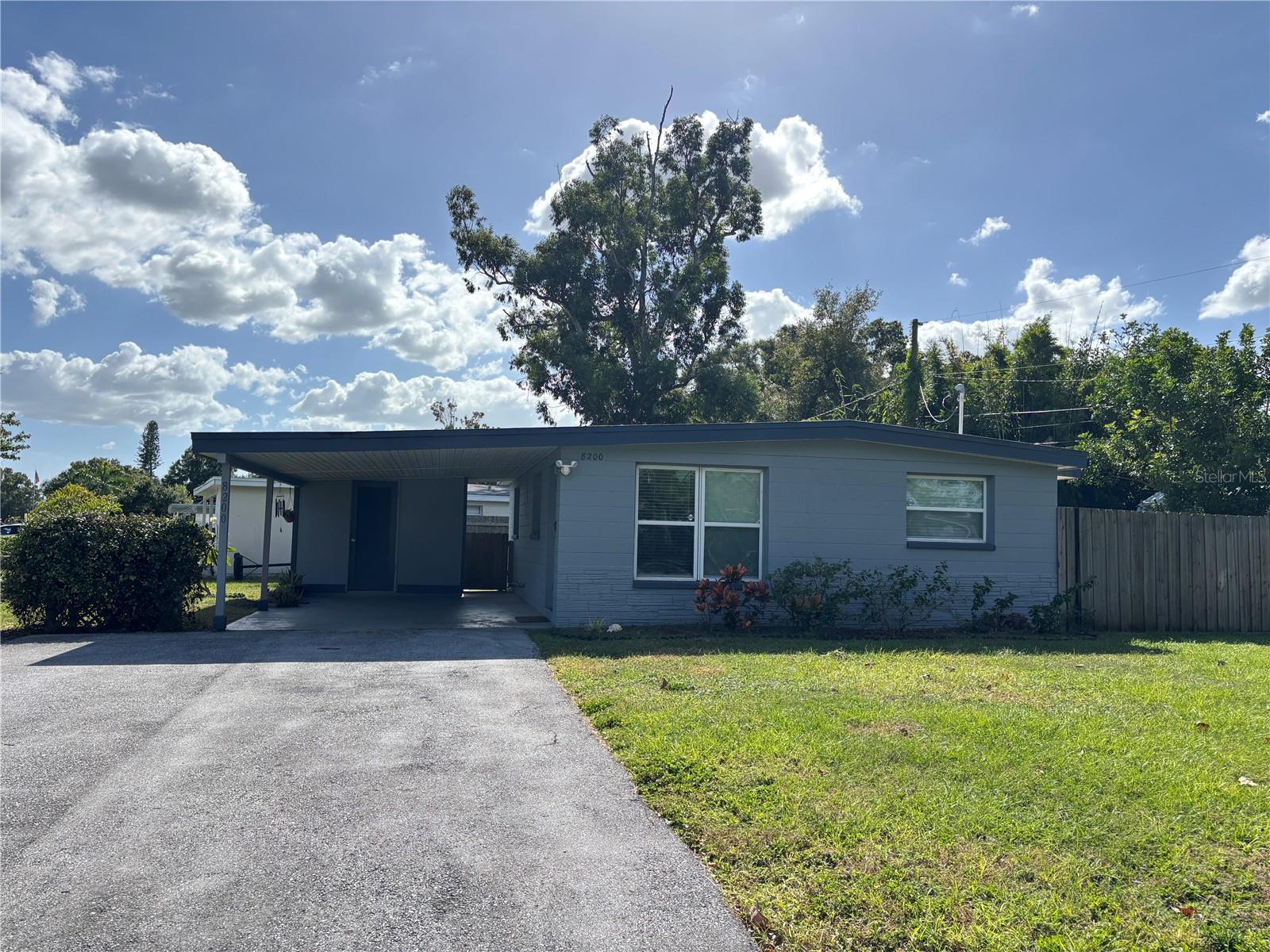 8200 93RD AVENUE, Seminole, FL 33777