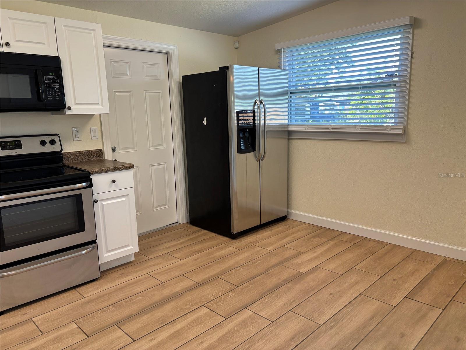 8200 93RD AVENUE, Seminole, FL 33777