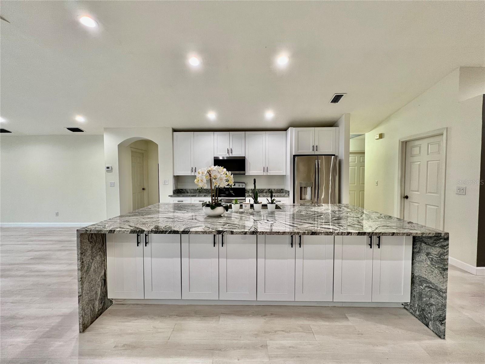915 TUSCANNY STREET, Brandon, FL 33511 915 TUSCANNY STREET, Brandon, FL 33511