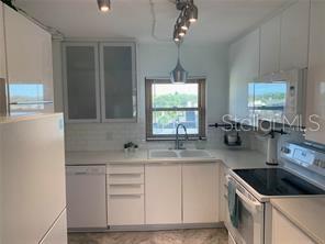 4650 COVE CIRCLE, #510, St Petersburg, FL 33708