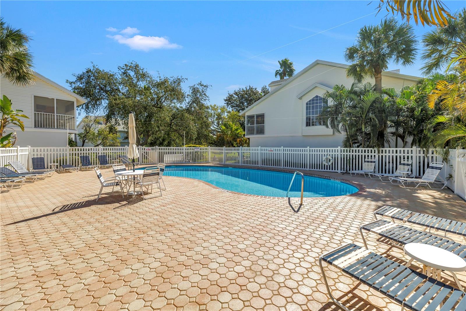 159 SUN ISLE CIR, Treasure Island, FL 33706